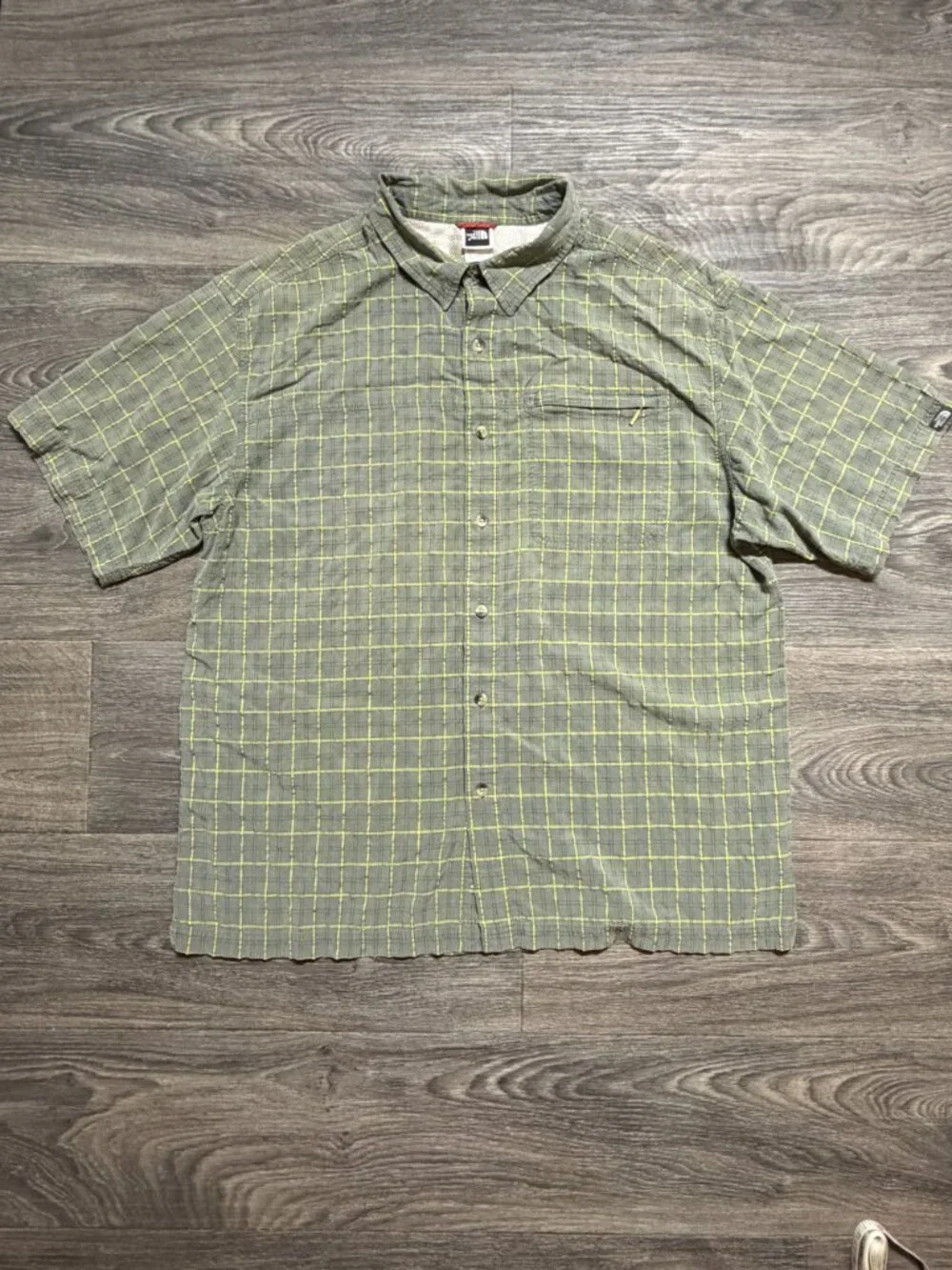 The North Face Mens XL Plaid Button Up Shirt Short Sleeve Khaki Yellow Checkered